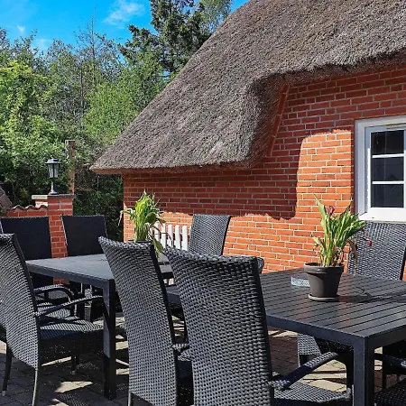 12 Person In V Ggerl Se Casa vacanze Bøtø By